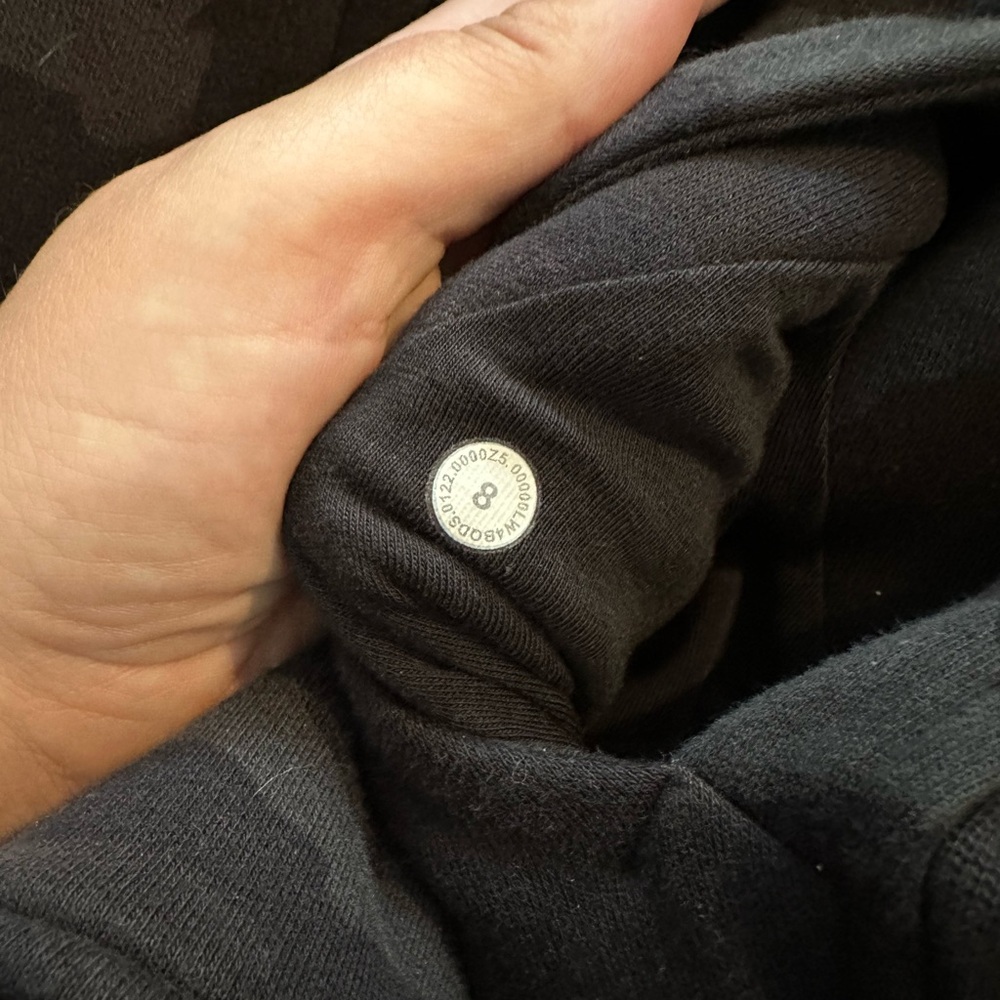 Lululemon Scuba Full Zip Hoodie – Black Camo, Size 8 - Picture 3 of 3